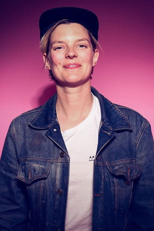 Laura Kampf profile photo