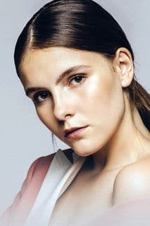 Camille Schneyder profile photo