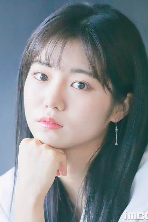 Park Seo-yeon profile photo