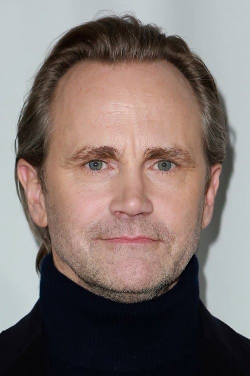 Lee Tergesen profile photo