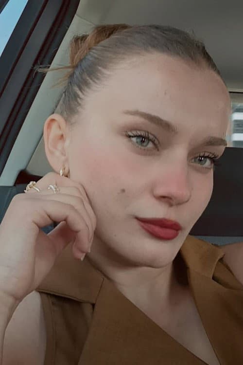Nur Toprak profile photo