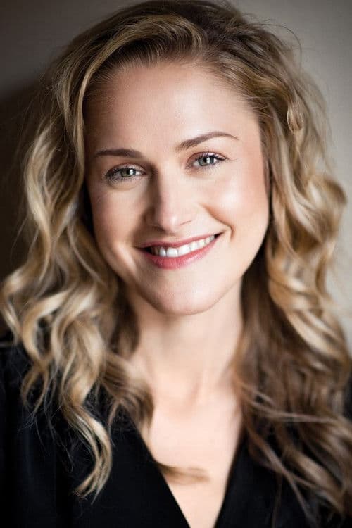 Pip Edwards profile photo