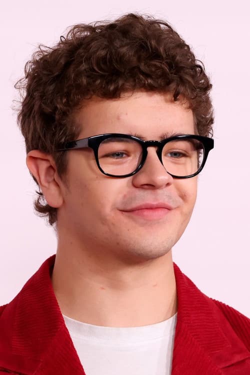 Gaten Matarazzo profile photo