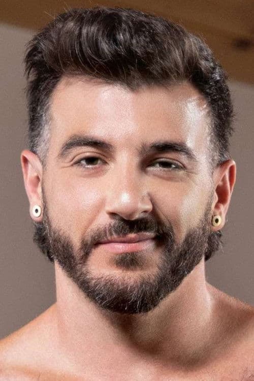 Ian Holms profile photo