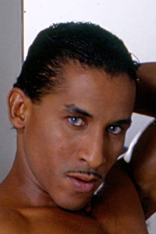 Alejandro Santiago profile photo