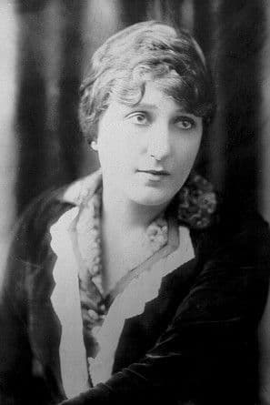 Léontine Massart profile photo