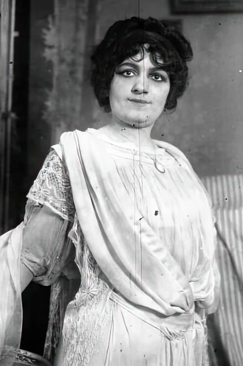 Madeleine Roch profile photo