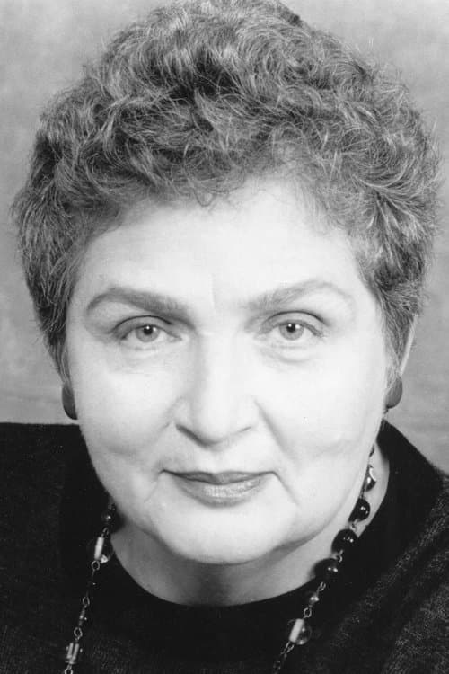 Lola Pashalinski profile photo