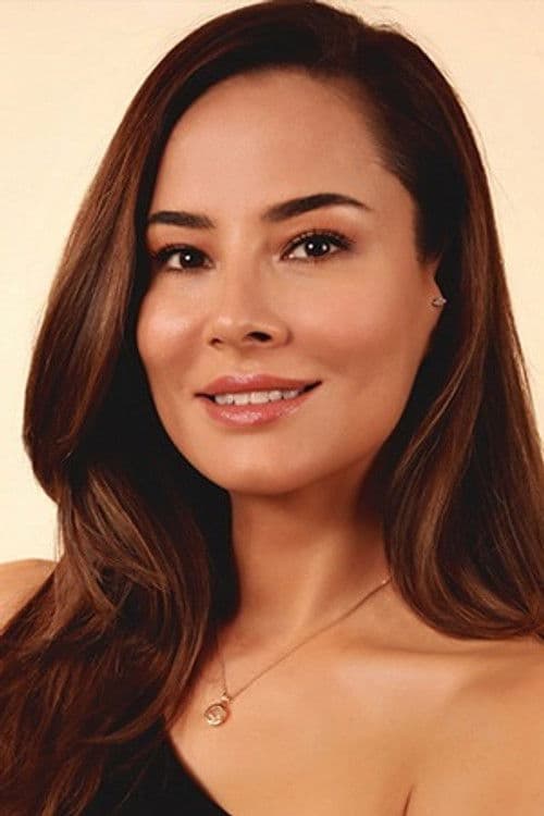 Özlem Conker profile photo