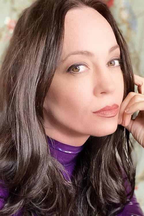 Isabella Sinclaire profile photo