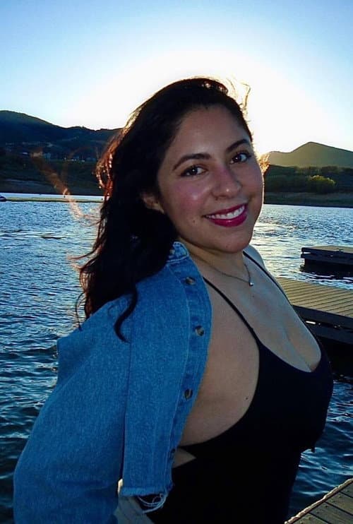 Abril Villegas profile photo