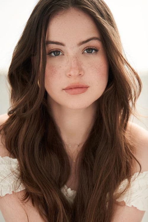 Stella Gregg profile photo