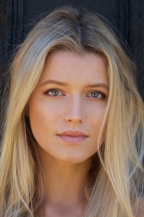 Lily Travers profile photo