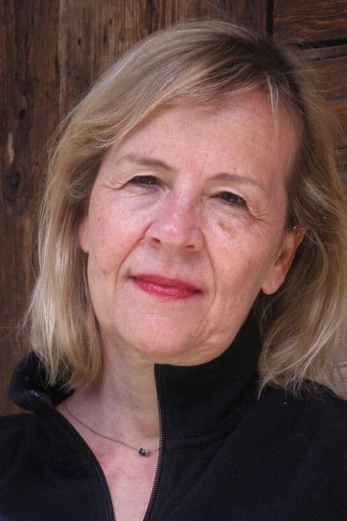 Kirsten Esch profile photo