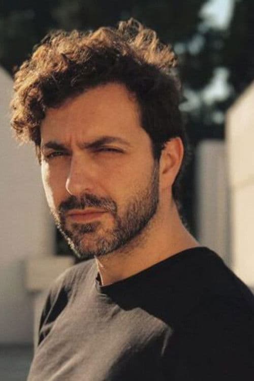 Alejo Levis profile photo