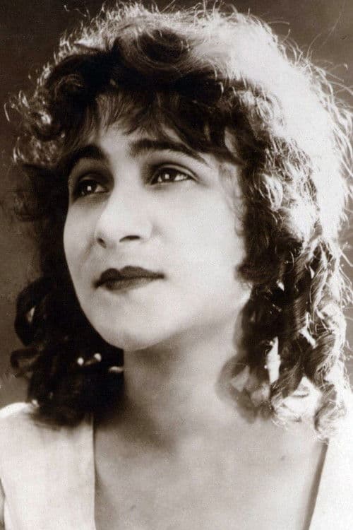 Béatrice Bretty profile photo