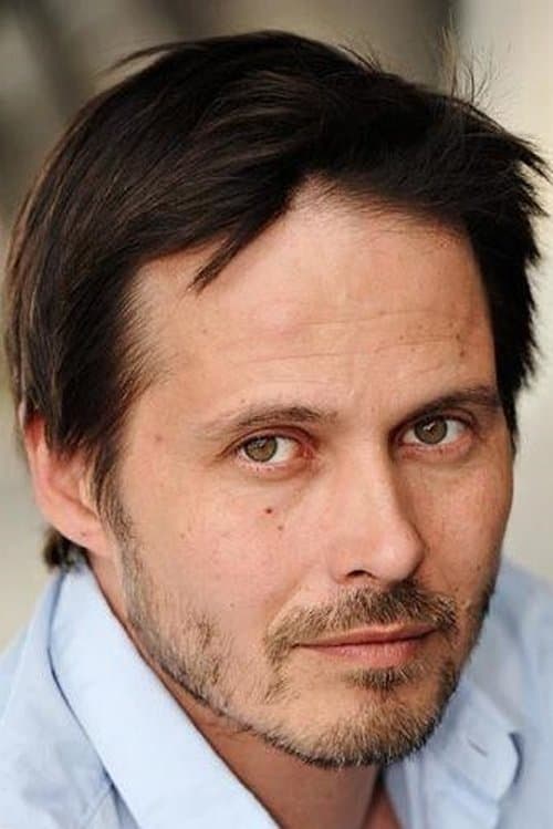 Airy Routier profile photo