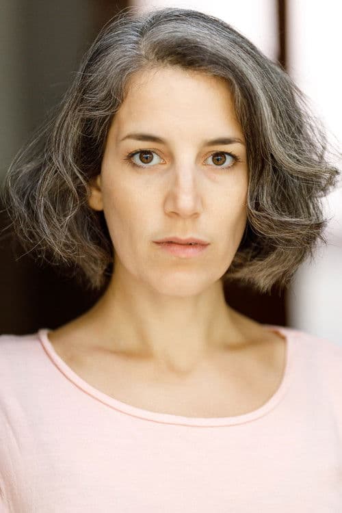 Simona Theoharova profile photo