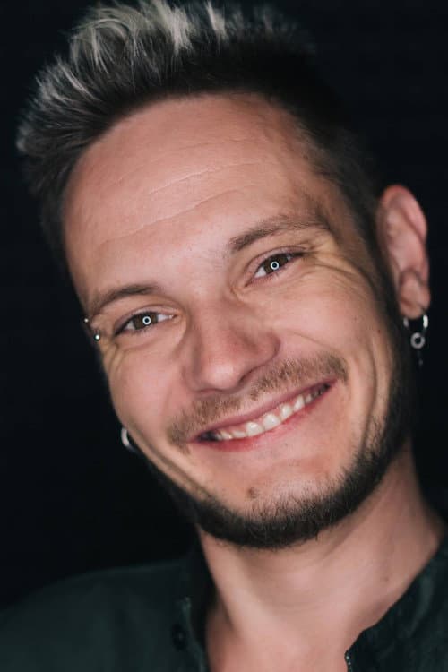 Anton Ragoza profile photo