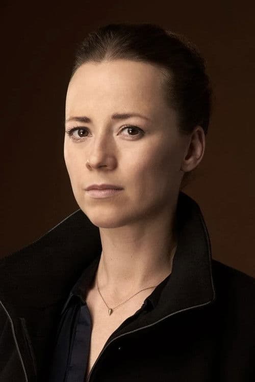 Karine Vanasse profile photo