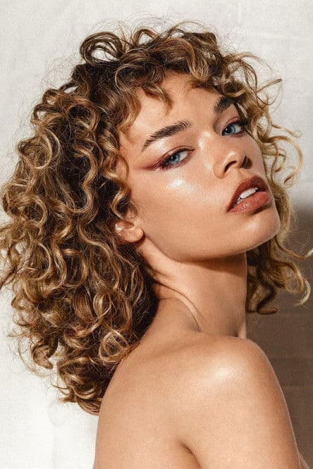 Kari Calhoun profile photo