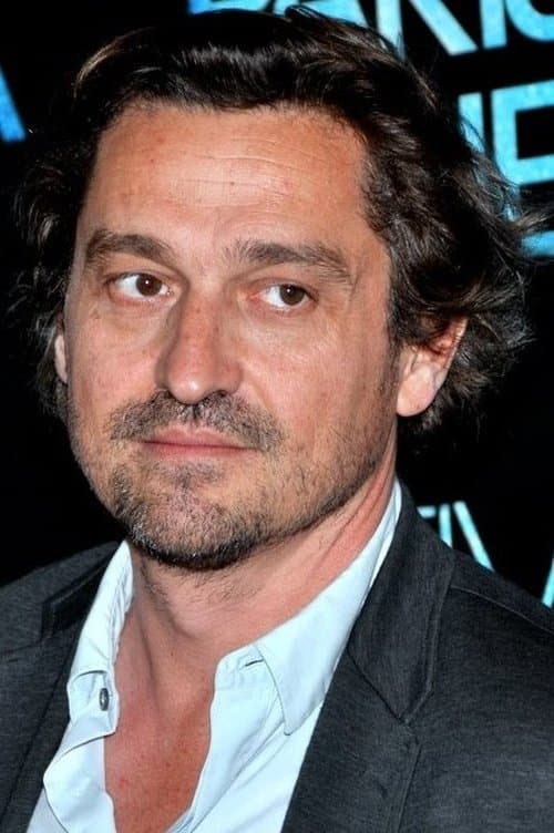 Louis-Do de Lencquesaing profile photo