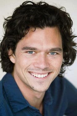 Luke Arnold profile photo