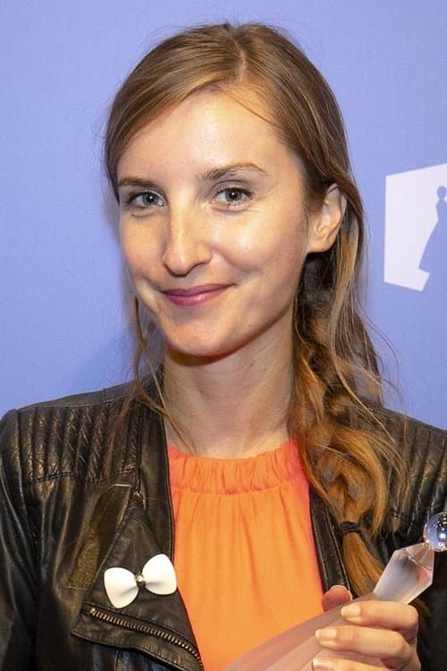 Urša Menart profile photo