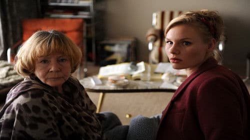 Eine Anzeige in der Zeitung poster