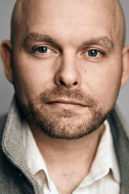 Owen Llewelyn profile photo