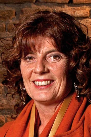 Consuelo Holzapfel profile photo