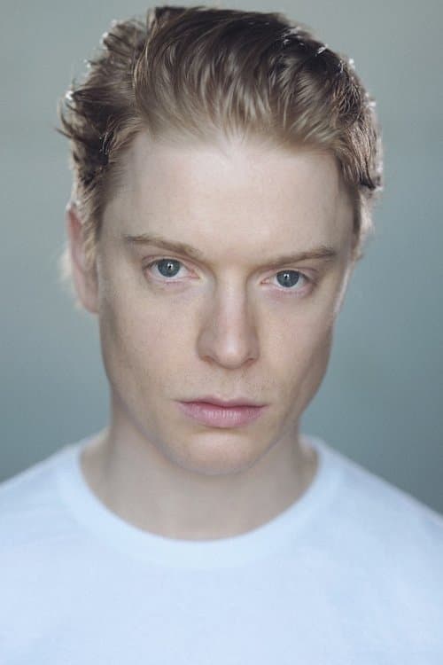 Freddie Fox profile photo