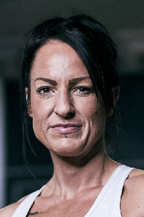 Bec Connolly profile photo