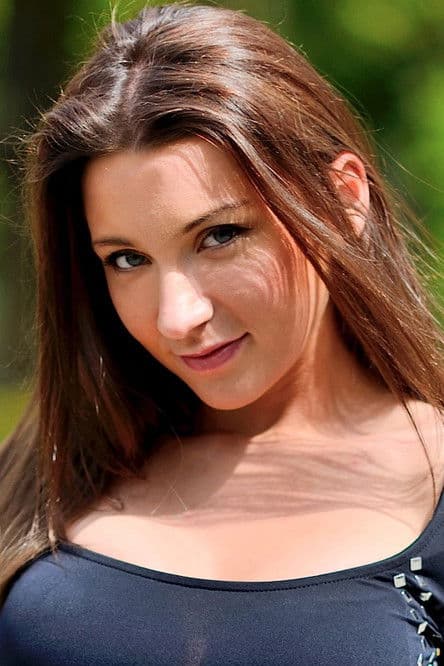 Julie Skyhigh profile photo