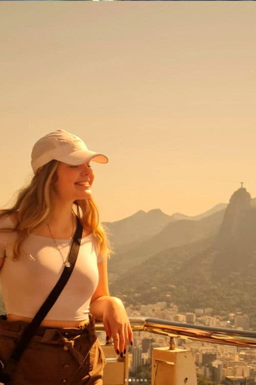 Julia Schwarzer profile photo