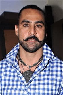 Harry Josh profile photo