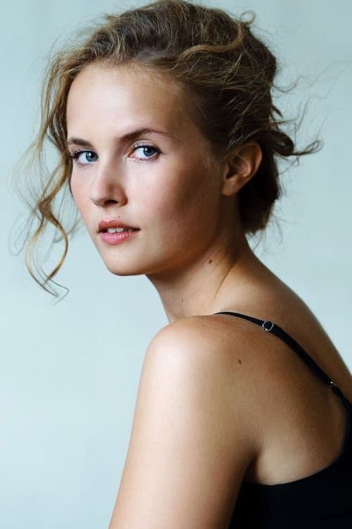 Annika Schrumpf profile photo