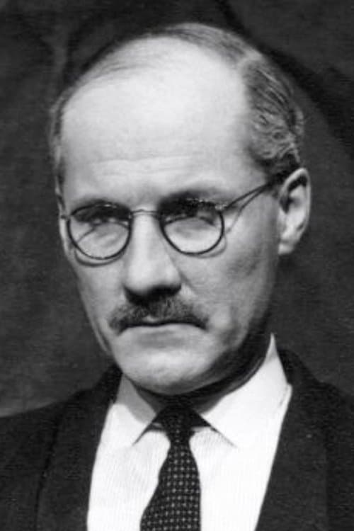 Angus MacKay profile photo