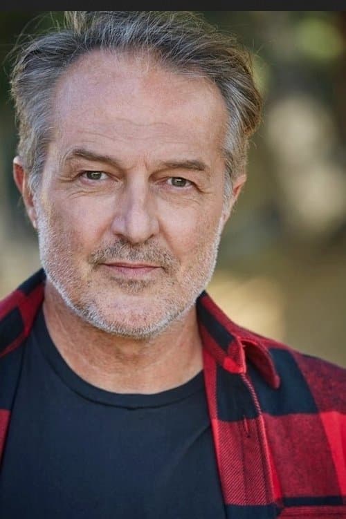 Dar Dixon profile photo