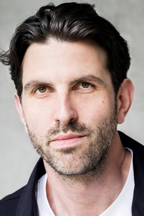 Fabian Stumm profile photo