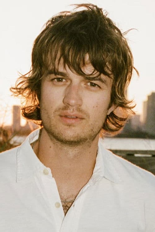 Joe Keery profile photo