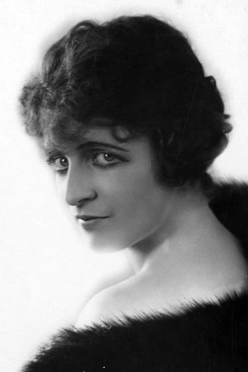 Olive Tell profile photo