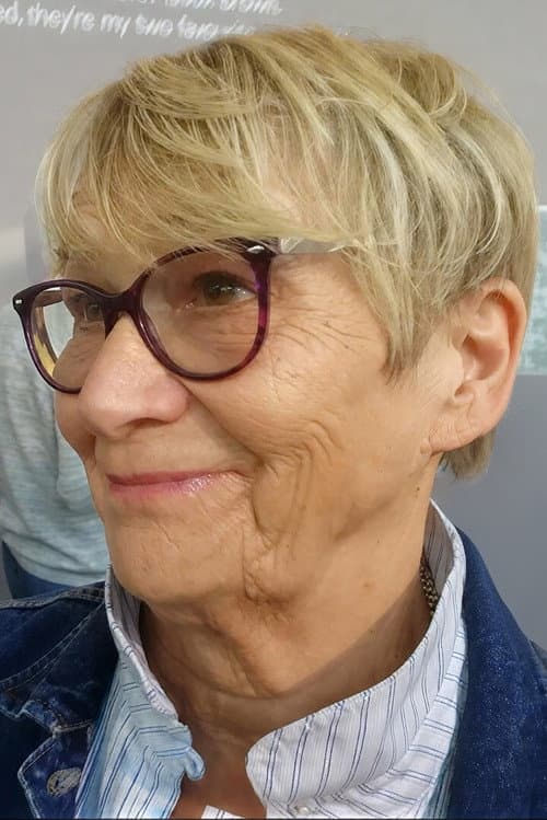 Claire Lewis profile photo