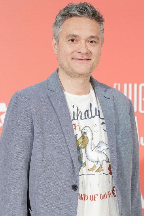 Luis Oliveros profile photo