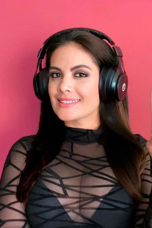 Mónica Santacruz profile photo