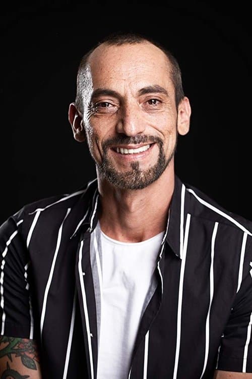 Carlos Valencia profile photo