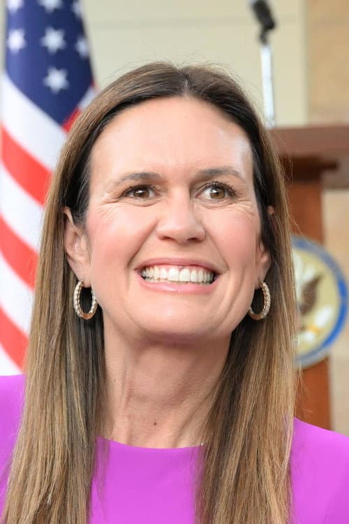 Sarah Huckabee Sanders profile photo