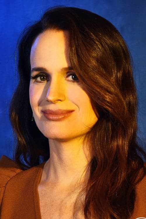 Elizabeth Reaser profile photo
