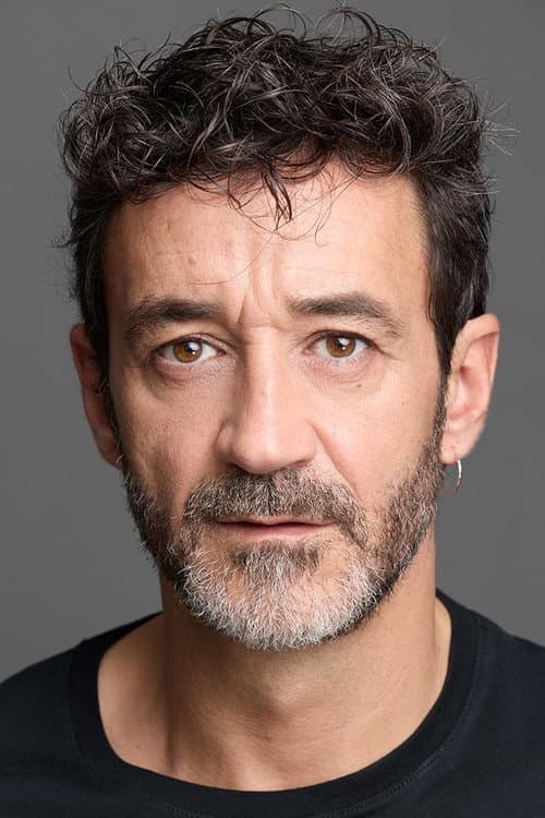 Chema Tena profile photo