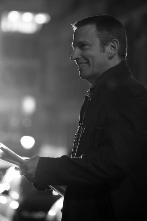 Simon Cox profile photo